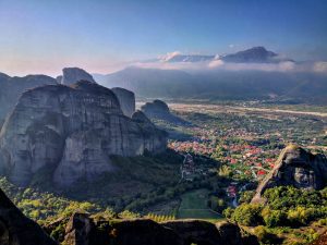 Vue sur le site des Météores en Grèce continentale