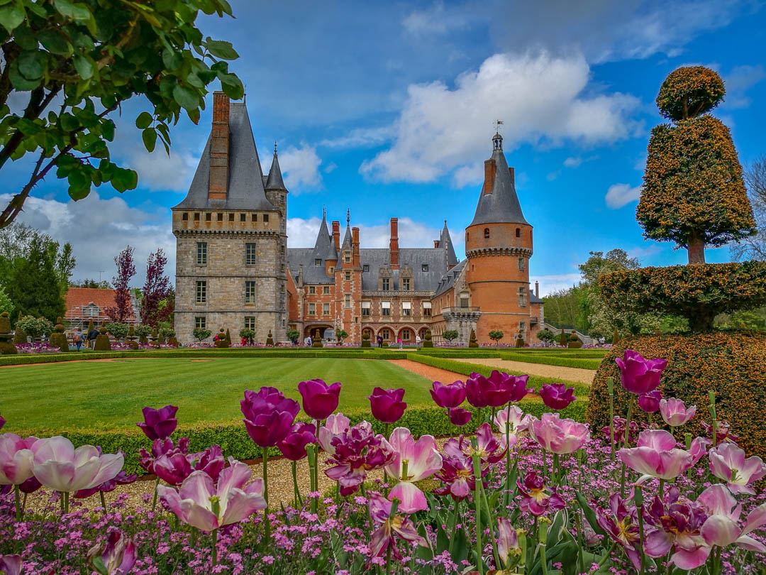 Château de Maintenon lors des Tulipiades dans le département de l'Eure et Loir en France