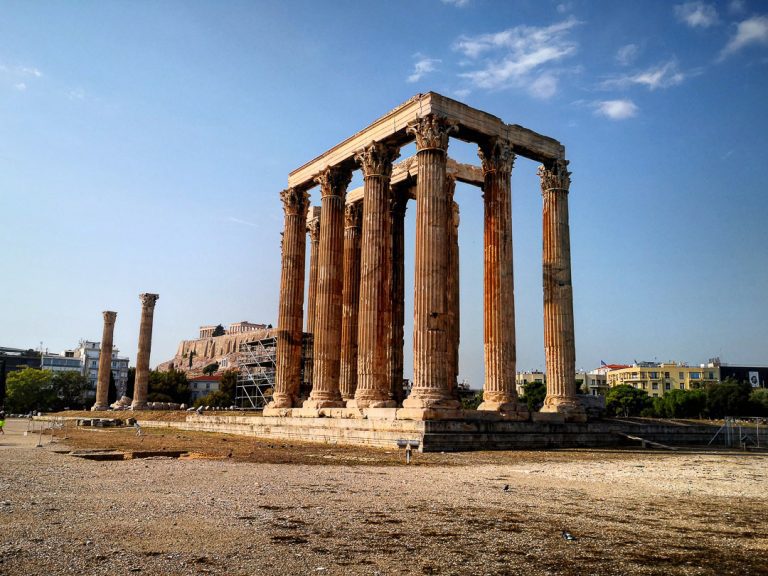 Temple de Zeus Olympien à Athènes en Grèce