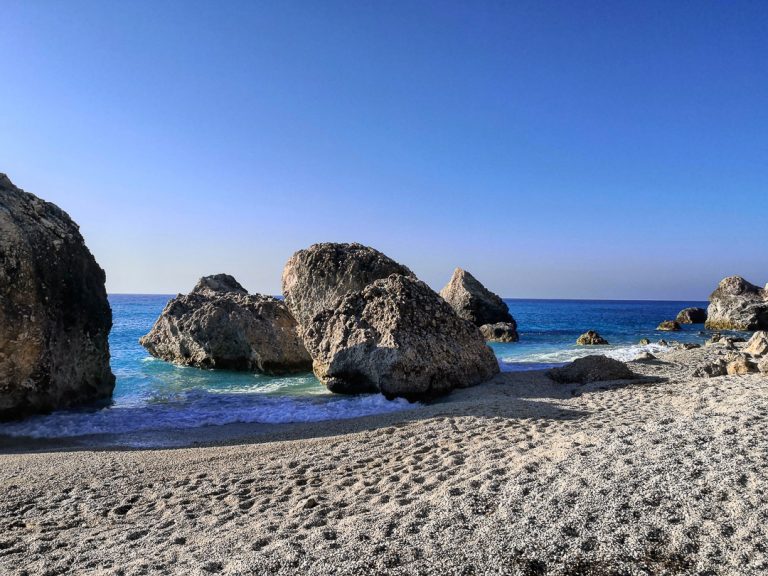 Plage de Kavalikefta sur la presqu'île de Leucade en Grèce